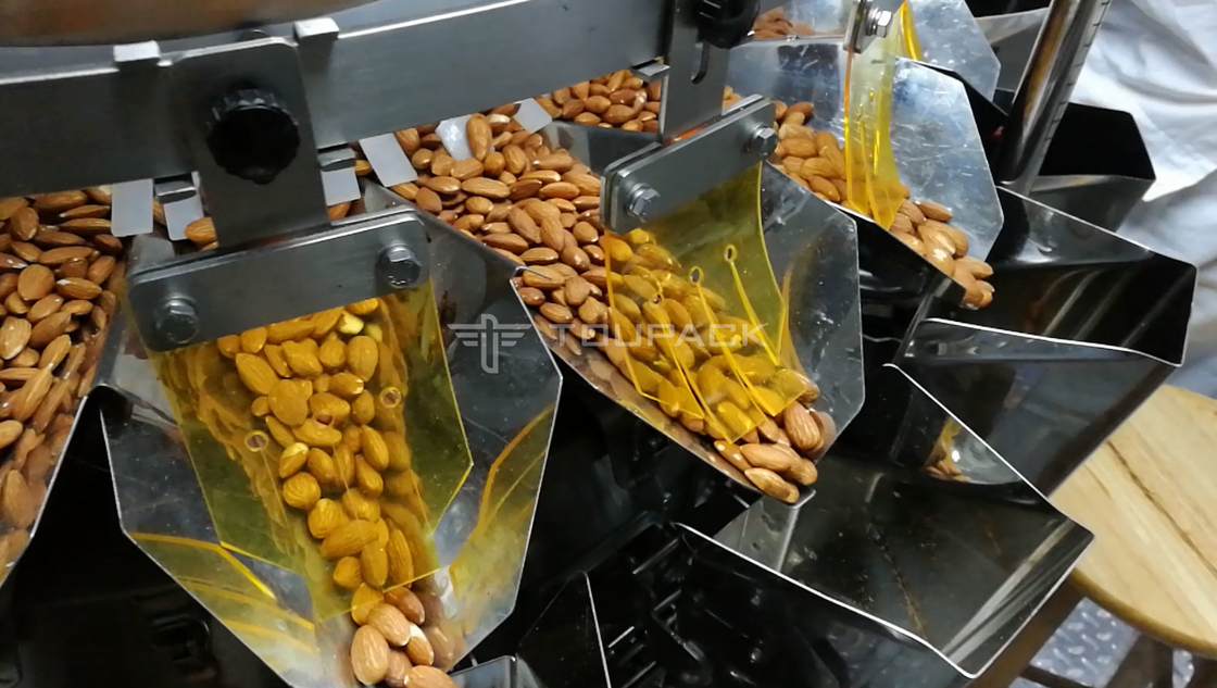 Máquina de embalagem de peso automática completa do transporte do elevador de Z para a estação Bean Raisin Peanut Snacks Rice