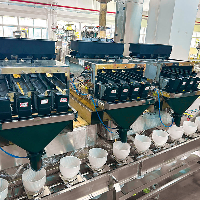 Máquina de embalagem de sacos pré-fabricados para alimentos para aves Máquina de embalagem de alimentos para cães e gatos Equipamento de embalagem de grânulos multifuncional