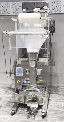 70 sacos/Min Weighing And Packing Machine para o alimento de petisco
